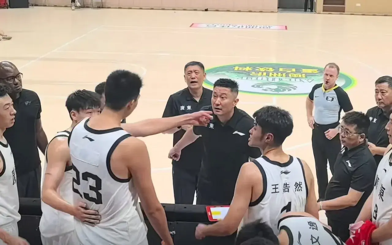而徐昕则是