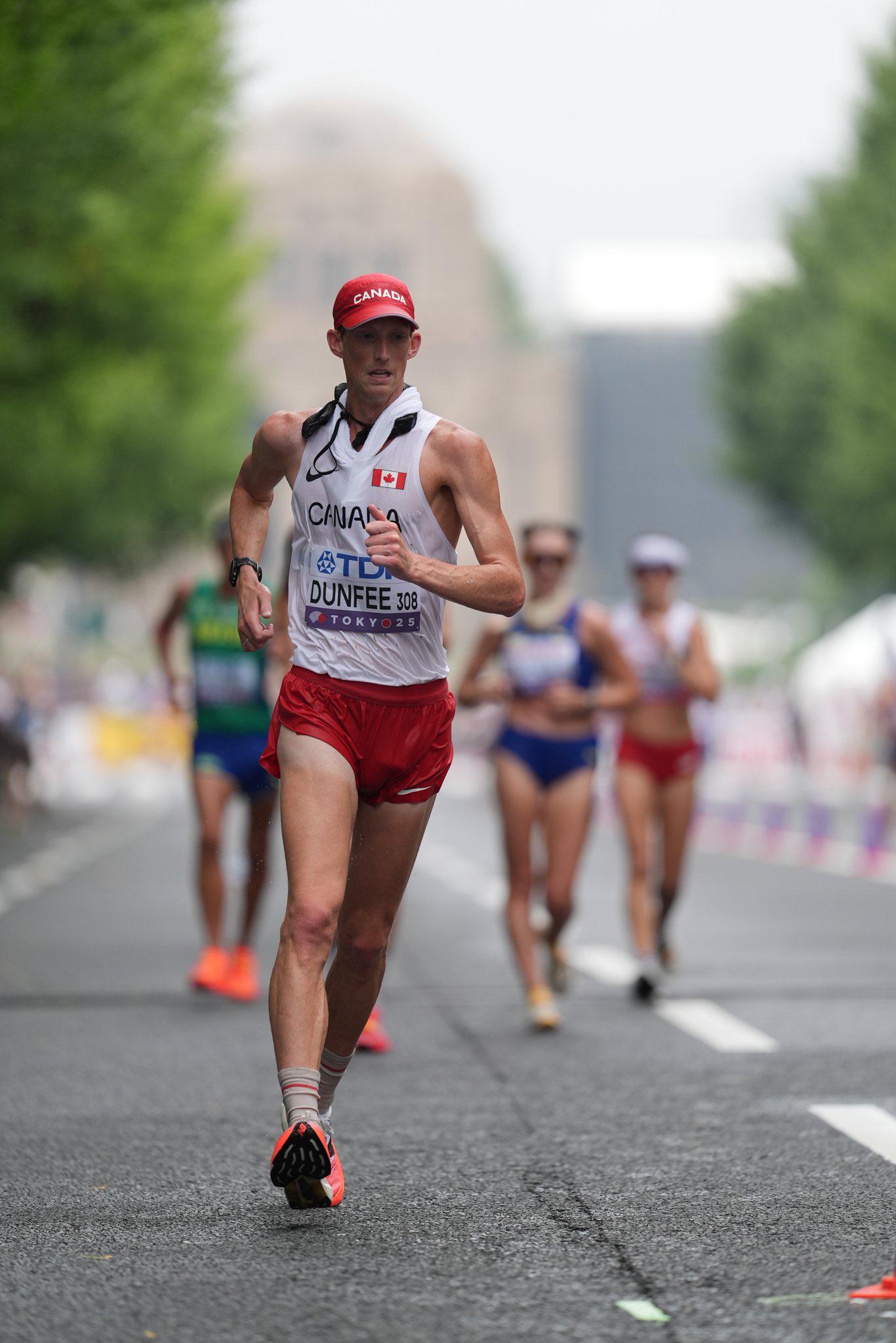 领奖台, 会上分别获 领奖台, 会上分别获